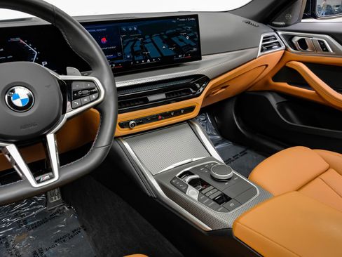 Used 2025 BMW M440i image 28