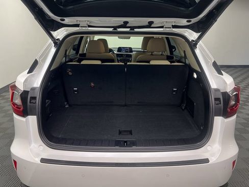 Certified 2022 Lexus RX 350L Premium w/ Premium Package AWD/4WD image 8