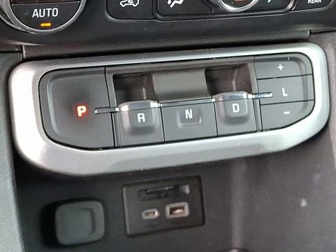 Used 2023 GMC Acadia SLT image 19