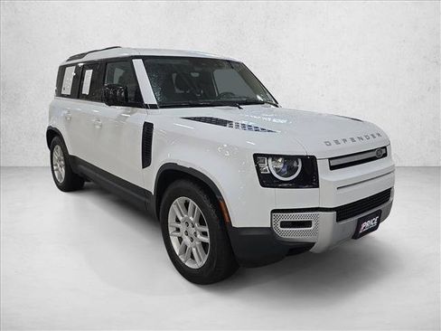 Used 2023 Land Rover Defender 110 S AWD/4WD image 3