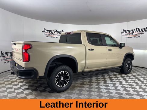 Used 2022 Chevrolet Silverado 1500 ZR2 image 5