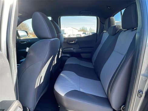 Used 2023 Toyota Tacoma TRD Sport image 18