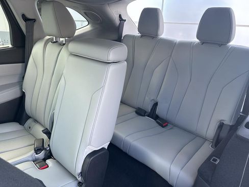 Certified 2025 Acura MDX FWD w/ Technology Package image 22
