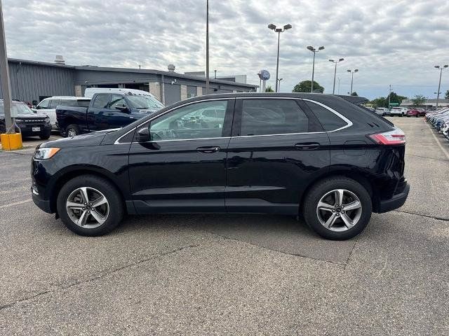 Certified 2023 Ford Edge SEL w/ Convenience Package AWD/4WD image 3