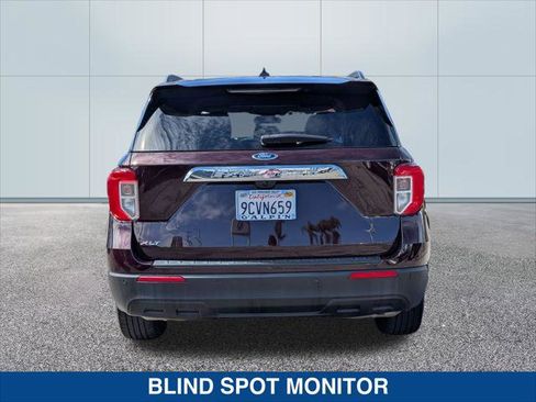 Certified 2022 Ford Explorer XLT image 4