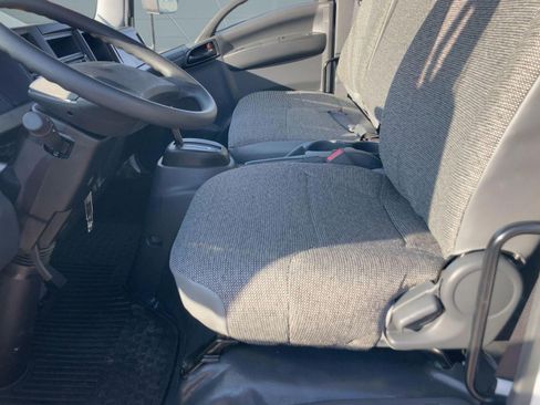 New 2025 Chevrolet Low Cab Forward image 5