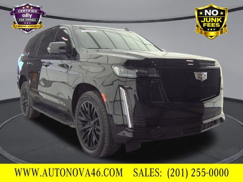 Used 2021 Cadillac Escalade Sport w/ LPO, Illumination Package image 1