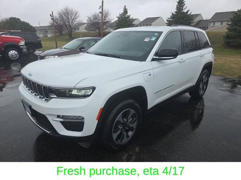 Used 2022 Jeep Grand Cherokee Limited 4xe image 1