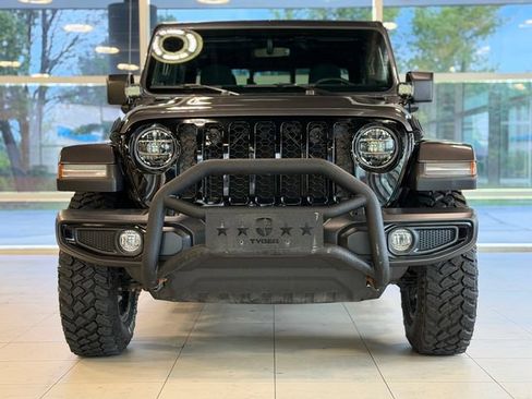 Used 2022 Jeep Gladiator Sport AWD/4WD image 2