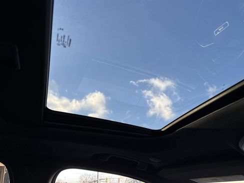 Used 2023 Jeep Grand Cherokee Altitude image 18