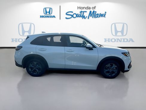 New 2027 Honda HR-V LX image 8