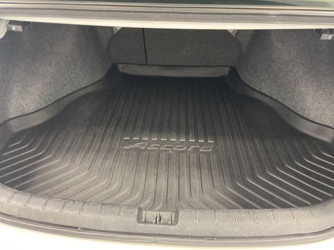 Used 2016 Honda Accord Touring image 30