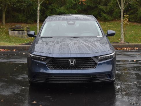 New 2025 Honda Accord EX-L image 2