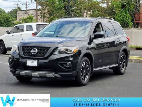 Used 2019 Nissan Pathfinder SL AWD/4WD image 3