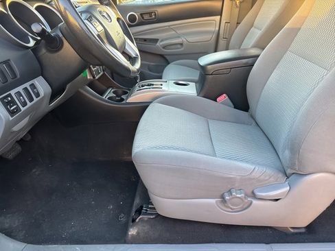 Used 2013 Toyota Tacoma 4x4 Access Cab image 15