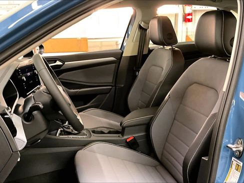 New 2026 Volkswagen Jetta SE image 11