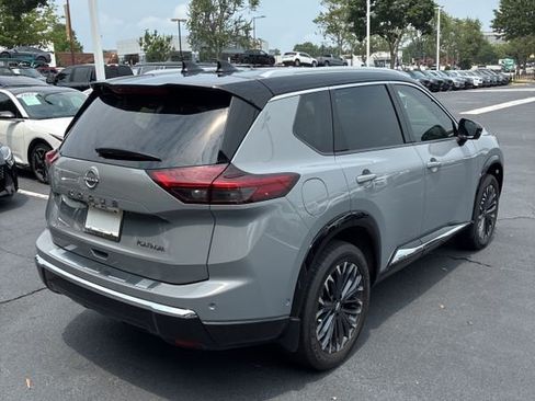 Used 2025 Nissan Rogue Platinum w/ Tech Package FWD image 11