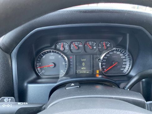 Used 2019 Chevrolet Silverado 2500 W/T w/ WT Convenience Package AWD/4WD image 14