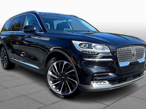 Used 2020 Lincoln Aviator Reserve w/ Equipment Group 202A image 2