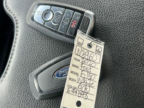 Used 2020 Ford F150 Lariat w/ Equipment Group 501A Mid image 37