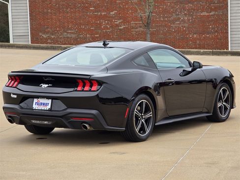 Used 2024 Ford Mustang Premium image 4