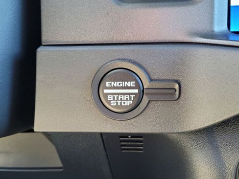 New 2025 Ford Bronco 4-Door image 50