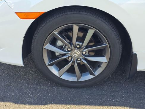 Used 2019 Honda Civic EX image 9