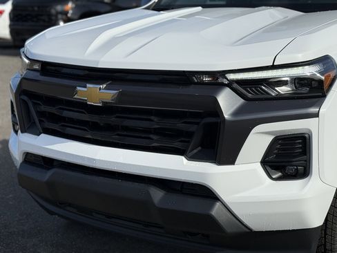 New 2025 Chevrolet Colorado LT w/ LT Convenience Package image 33