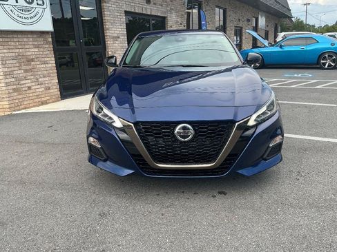 Used 2020 Nissan Altima 2.5 SR FWD image 12