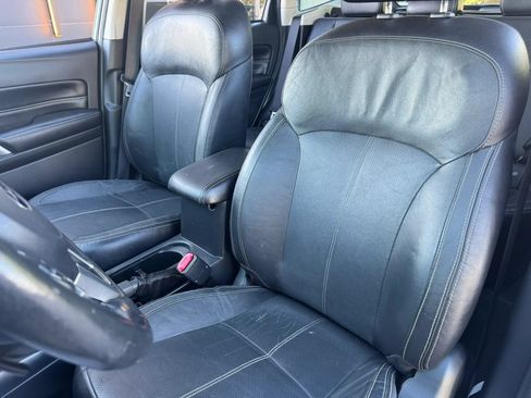 Used 2017 Subaru Forester 2.0XT Touring AWD/4WD image 16