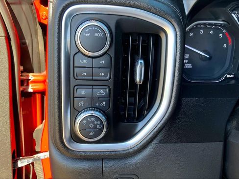 Used 2021 GMC Sierra 1500 SLT w/ SLT Premium Plus Package image 30