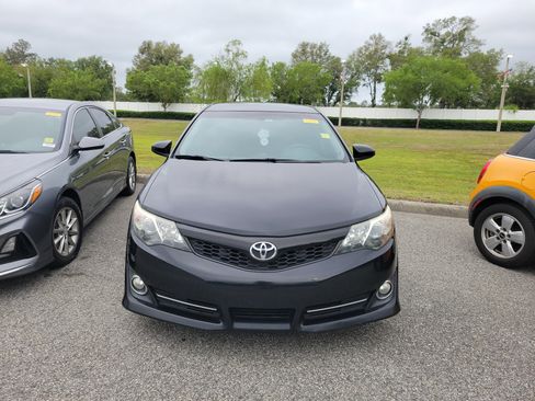 Used 2013 Toyota Camry SE FWD image 30