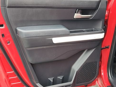 Used 2024 Toyota Tacoma TRD Off-Road image 21