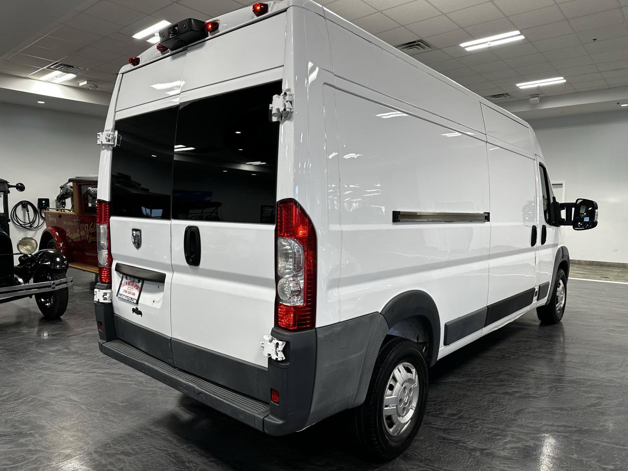 Used 2017 RAM ProMaster 2500 FWD image 5