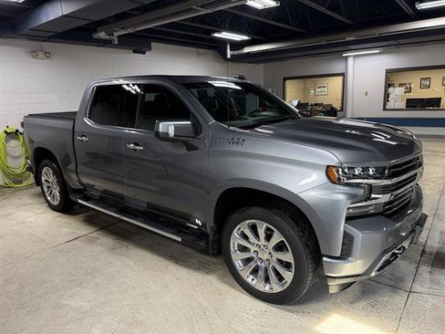 Certified 2022 Chevrolet Silverado 1500 High Country AWD/4WD image 5