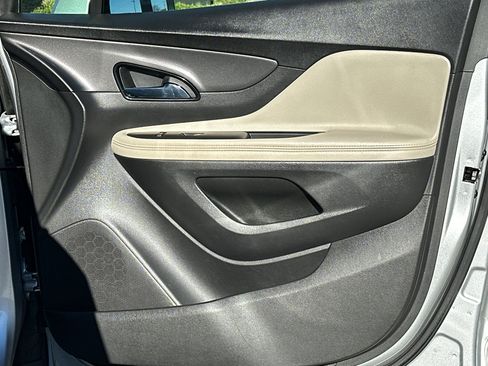 Used 2019 Buick Encore Preferred image 24