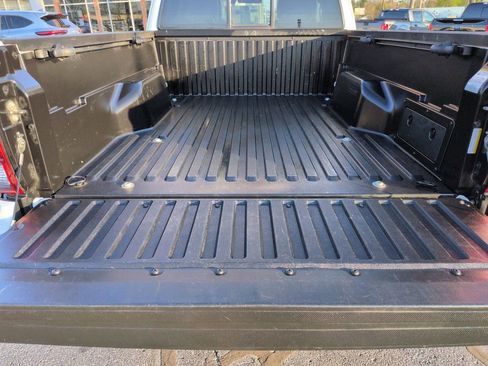 Used 2019 Toyota Tacoma SR w/ SX Package image 23