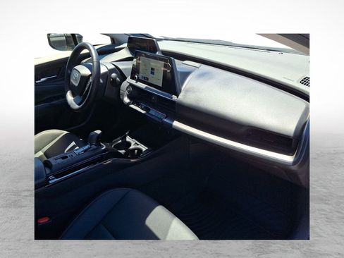 Used 2024 Toyota Prius XLE AWD/4WD image 12