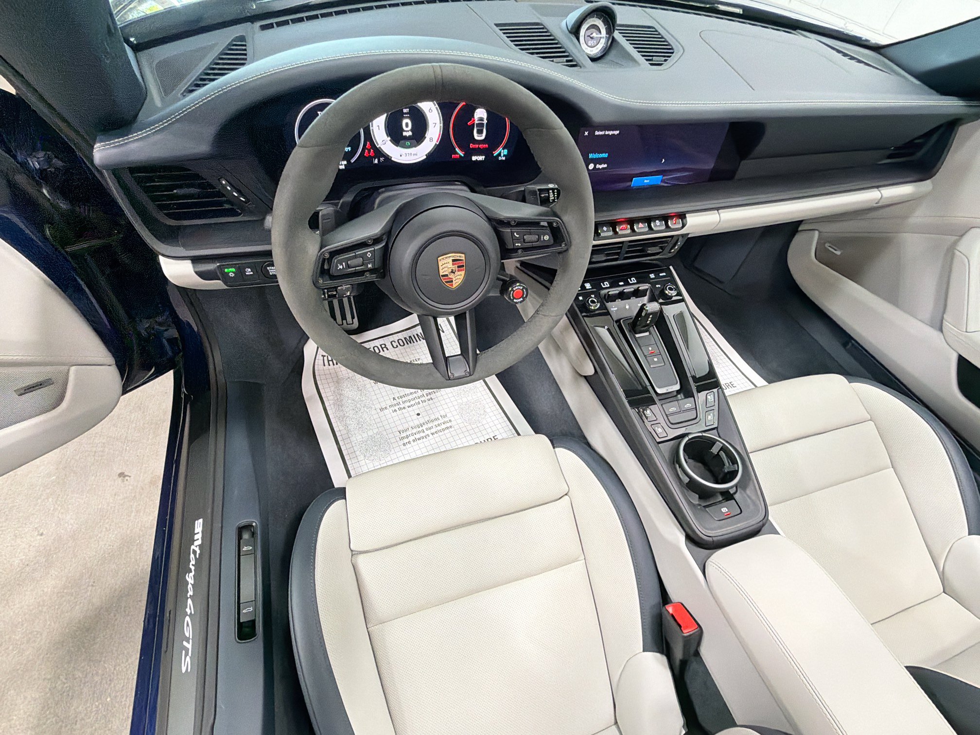 Certified 2026 Porsche 911 Targa 4 GTS AWD/4WD image 4