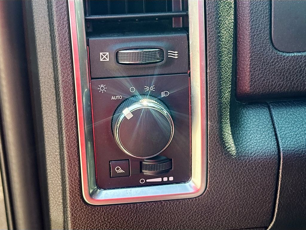 Used 2022 RAM 1500 Warlock w/ Electronics Group AWD/4WD image 10