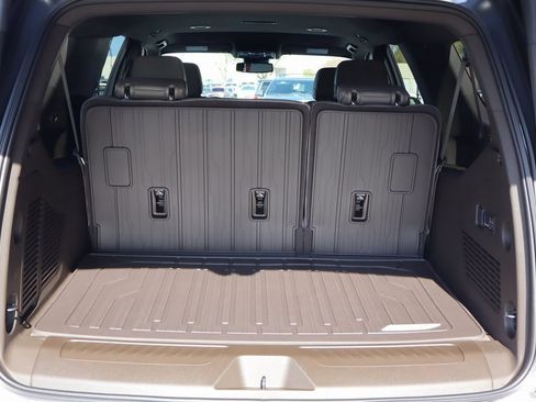 New 2026 GMC Yukon XL Elevation w/ LPO, Floor Liner Package image 22