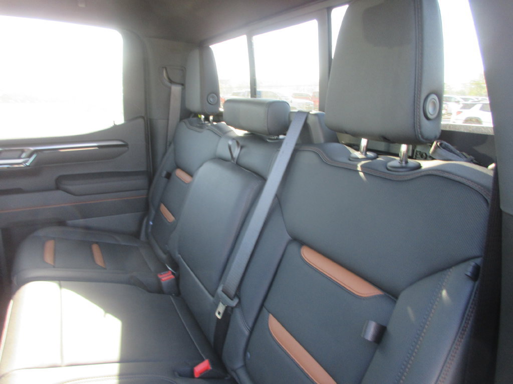 New 2026 GMC Sierra 1500 AT4 w/ AT4 Premium Package AWD/4WD image 13