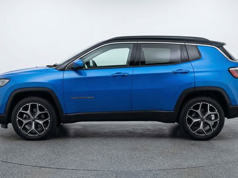 Used 2025 Jeep Compass Limited image 5