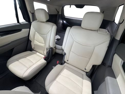 Certified 2024 Cadillac XT6 Premium Luxury w/ Technology Package FWD image 15