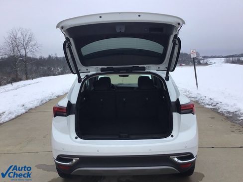 Used 2022 Buick Envision Essence w/ Safety Package image 5