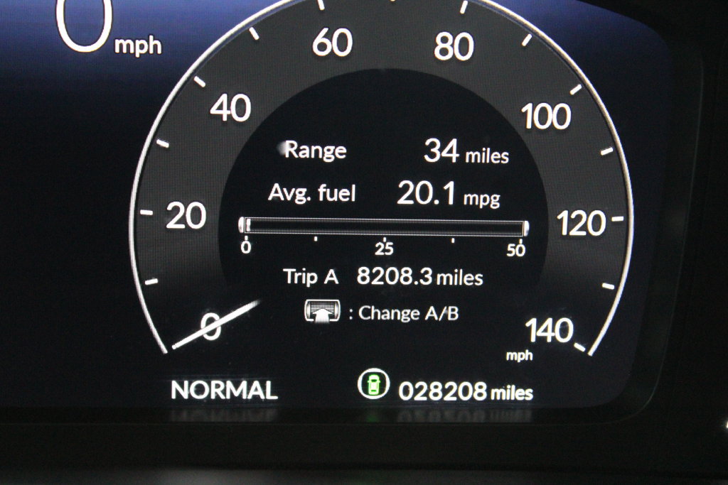 Used 2025 Honda Pilot Black Edition image 3