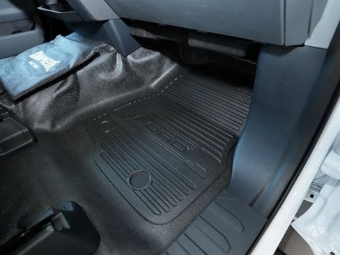 New 2025 Ford F550 4x4 Regular Cab Super Duty image 28