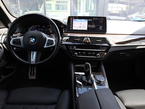 Used 2023 BMW 530i w/ M Sport Package image 24