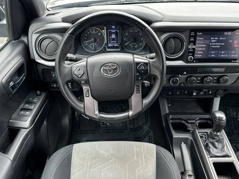 Used 2021 Toyota Tacoma TRD Off-Road w/ Technology Package AWD/4WD image 14