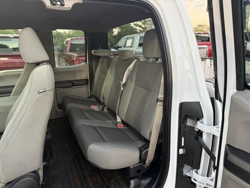Used 2016 Ford F150 XL w/ Equipment Group 101A Mid RWD image 8